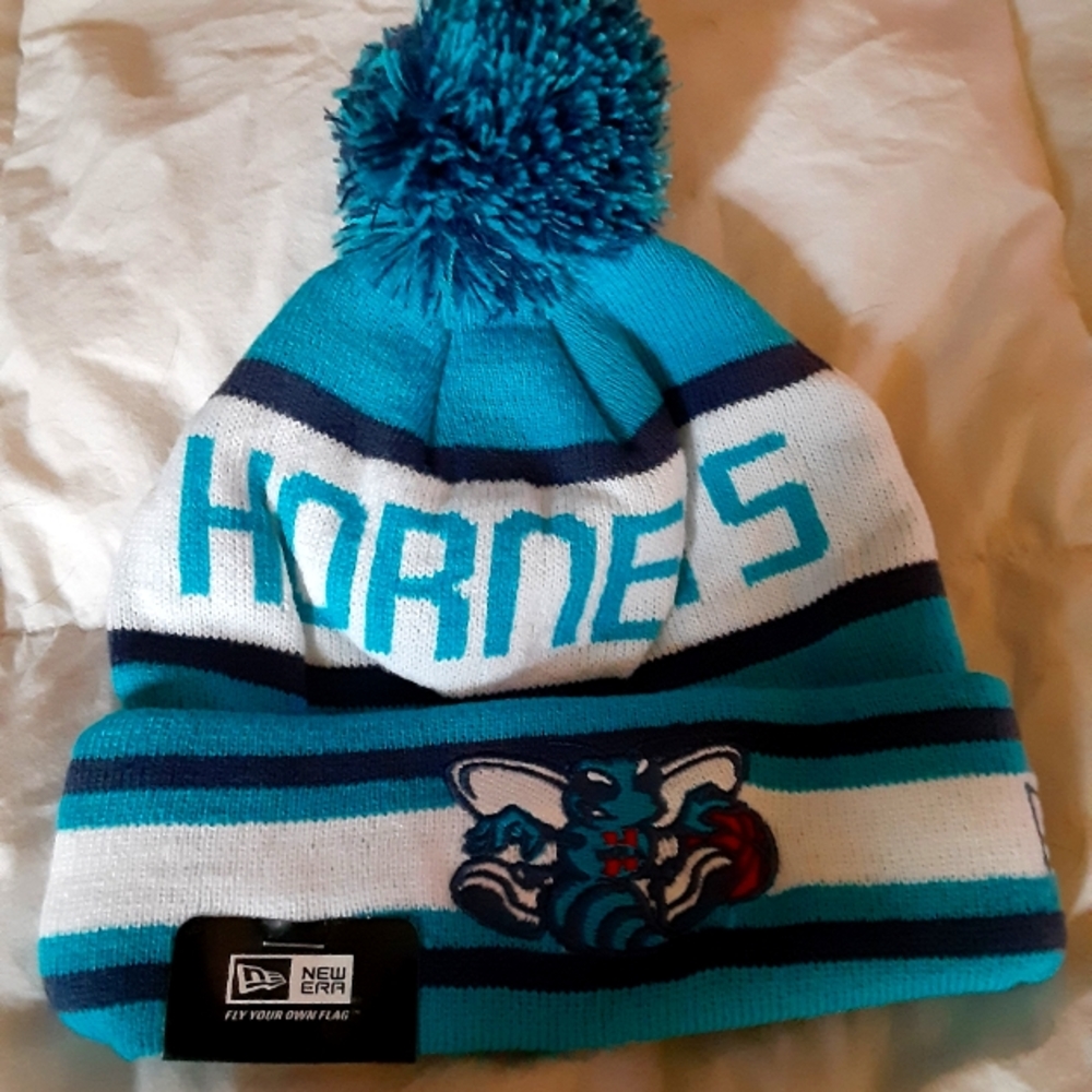 NWT Charlotte Hornets New Era toboggan/beanie.colorway: teal/purple/white